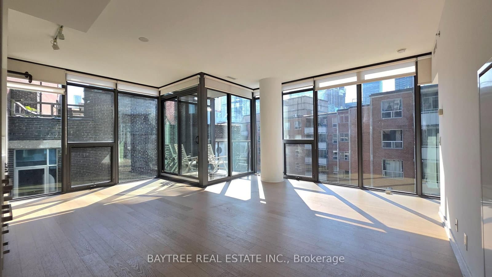 15 Beverley Street, Unit 608 - Image 1