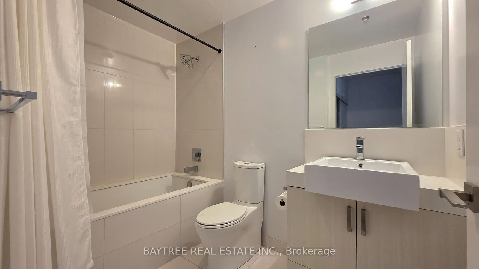 15 Beverley Street, Unit 608 thumbnail 11