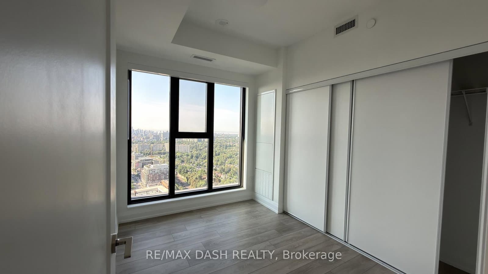20 Soudan Avenue, Unit 3803 thumbnail 17