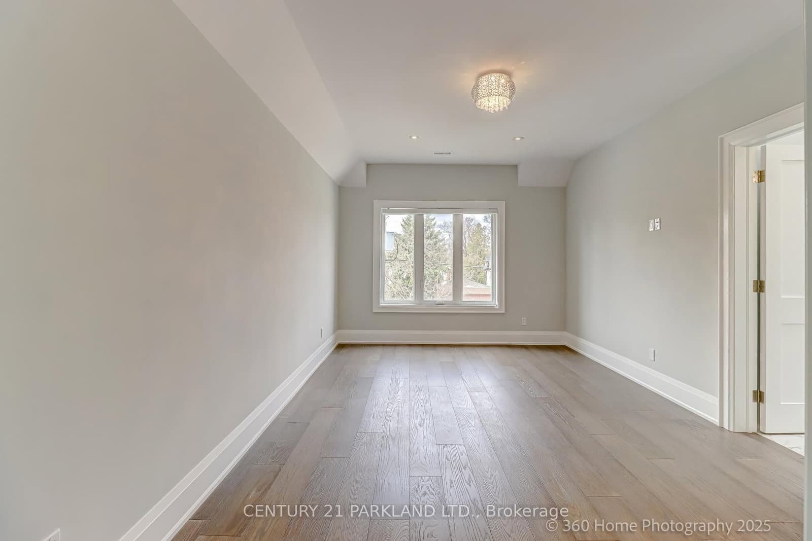 311 Churchill Avenue thumbnail 26