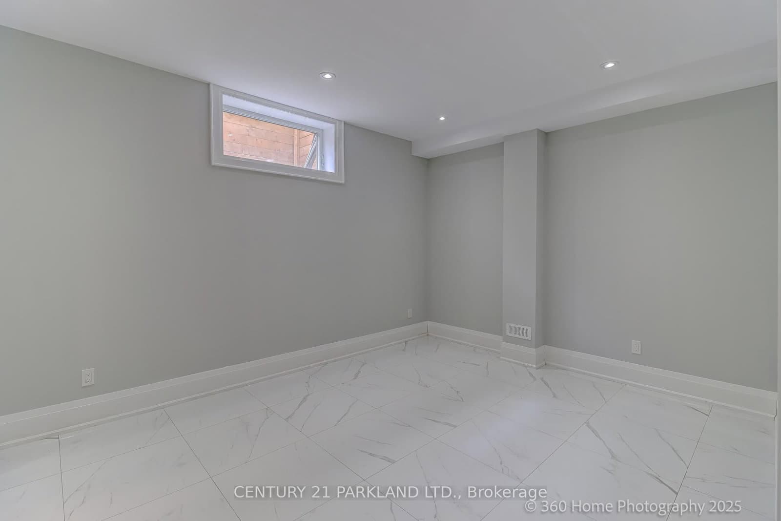 311 Churchill Avenue thumbnail 41