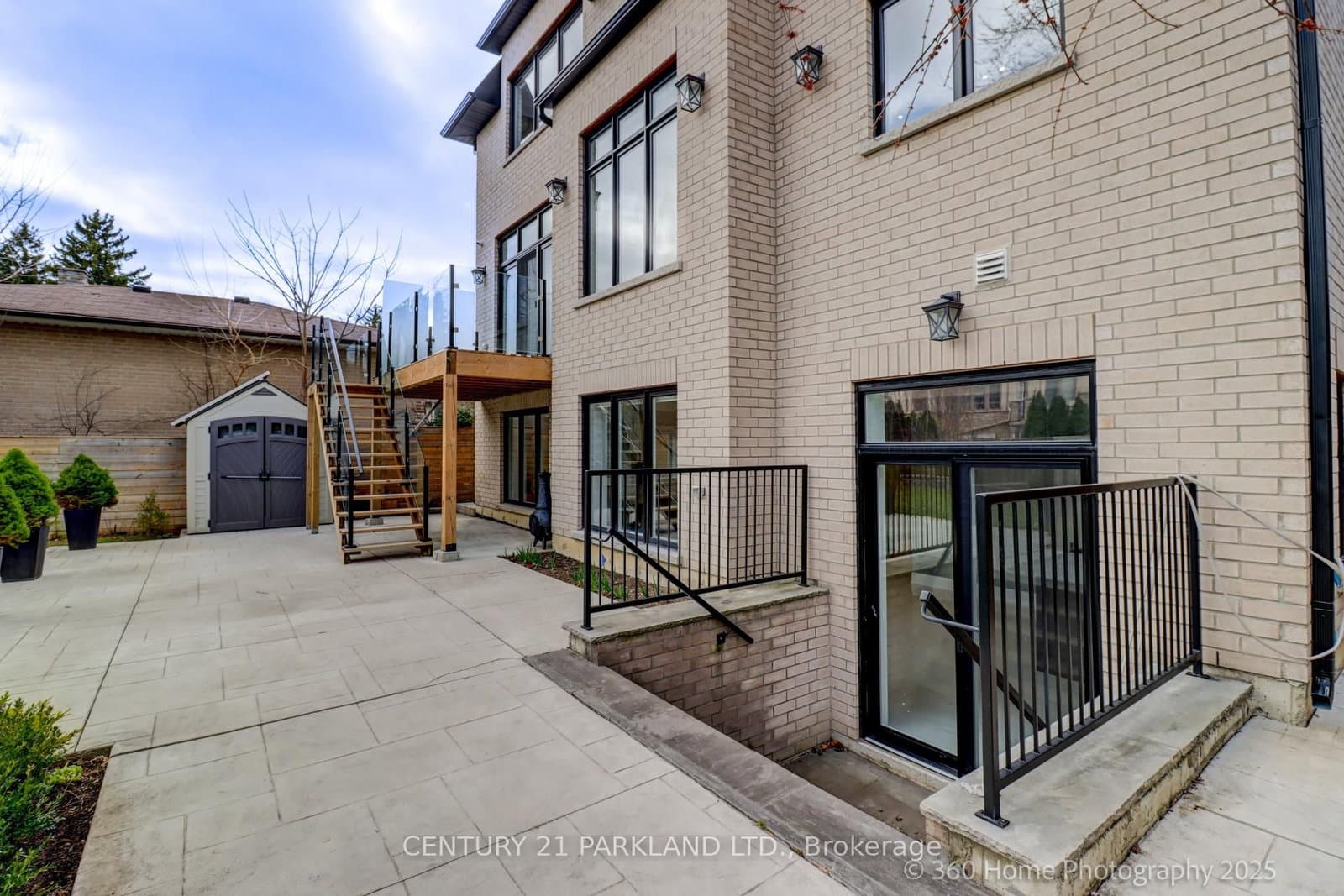 311 Churchill Avenue thumbnail 44