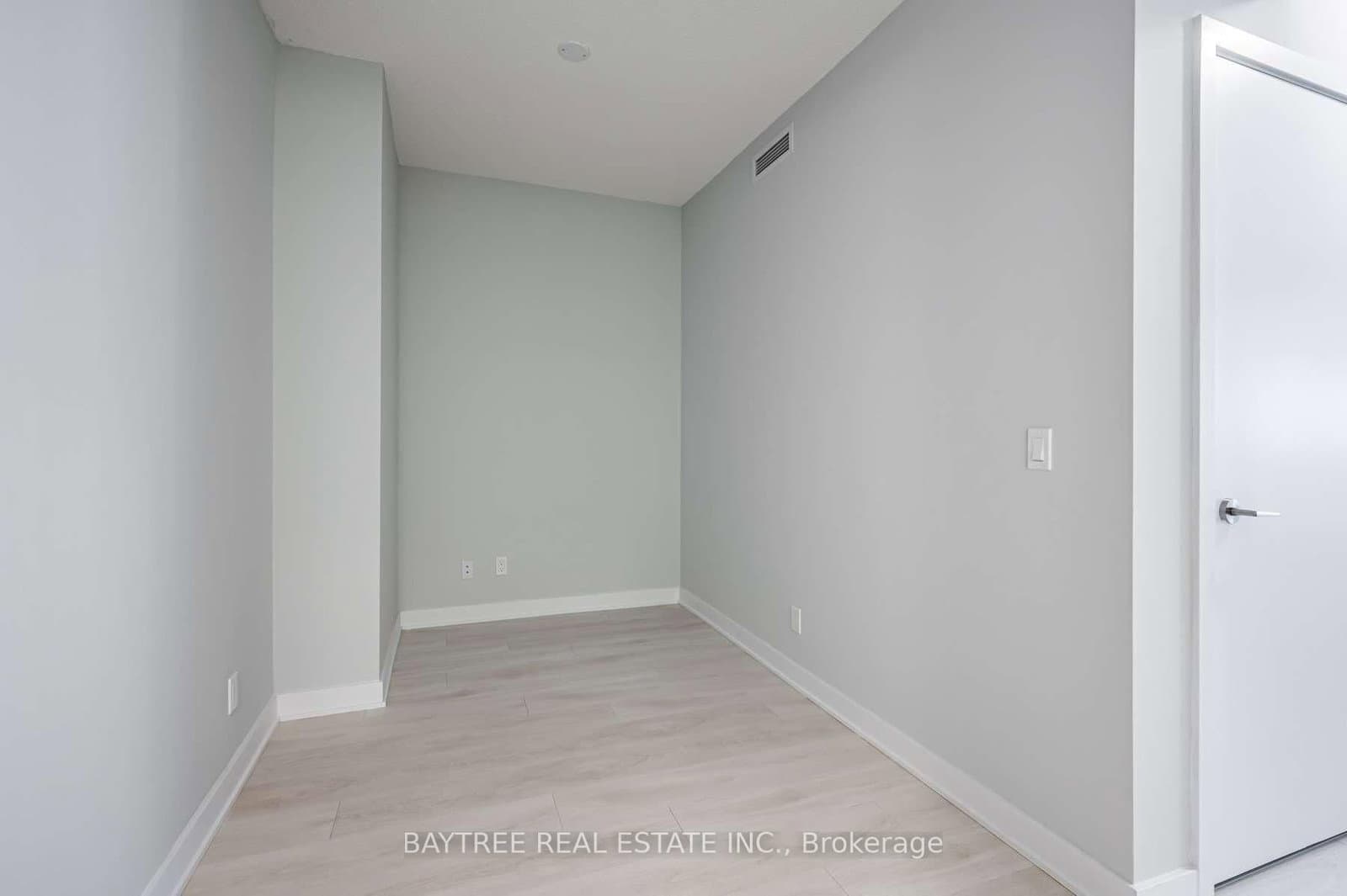 2221 Yonge Street, Unit 310 thumbnail 12