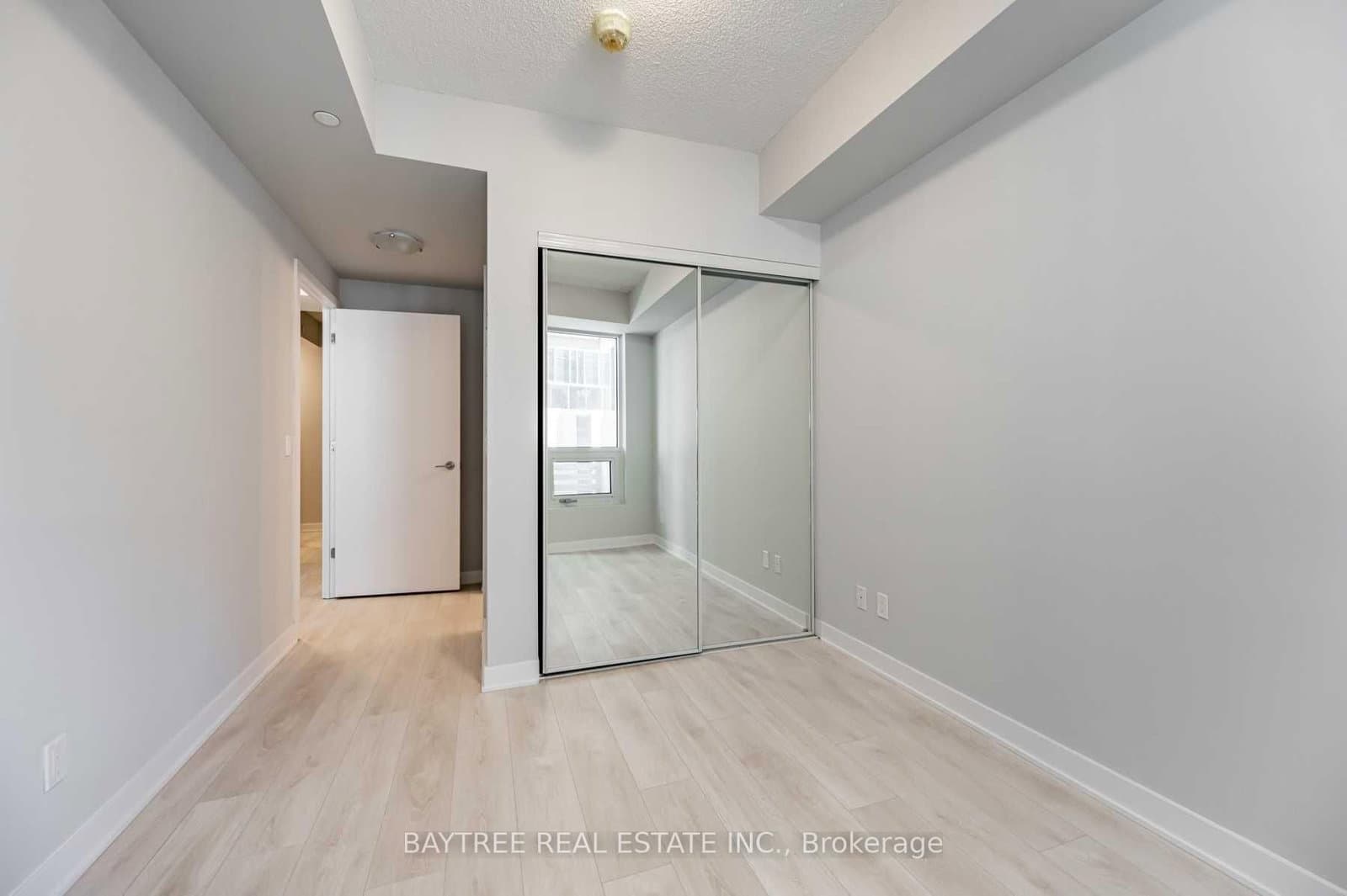 2221 Yonge Street, Unit 310 thumbnail 8