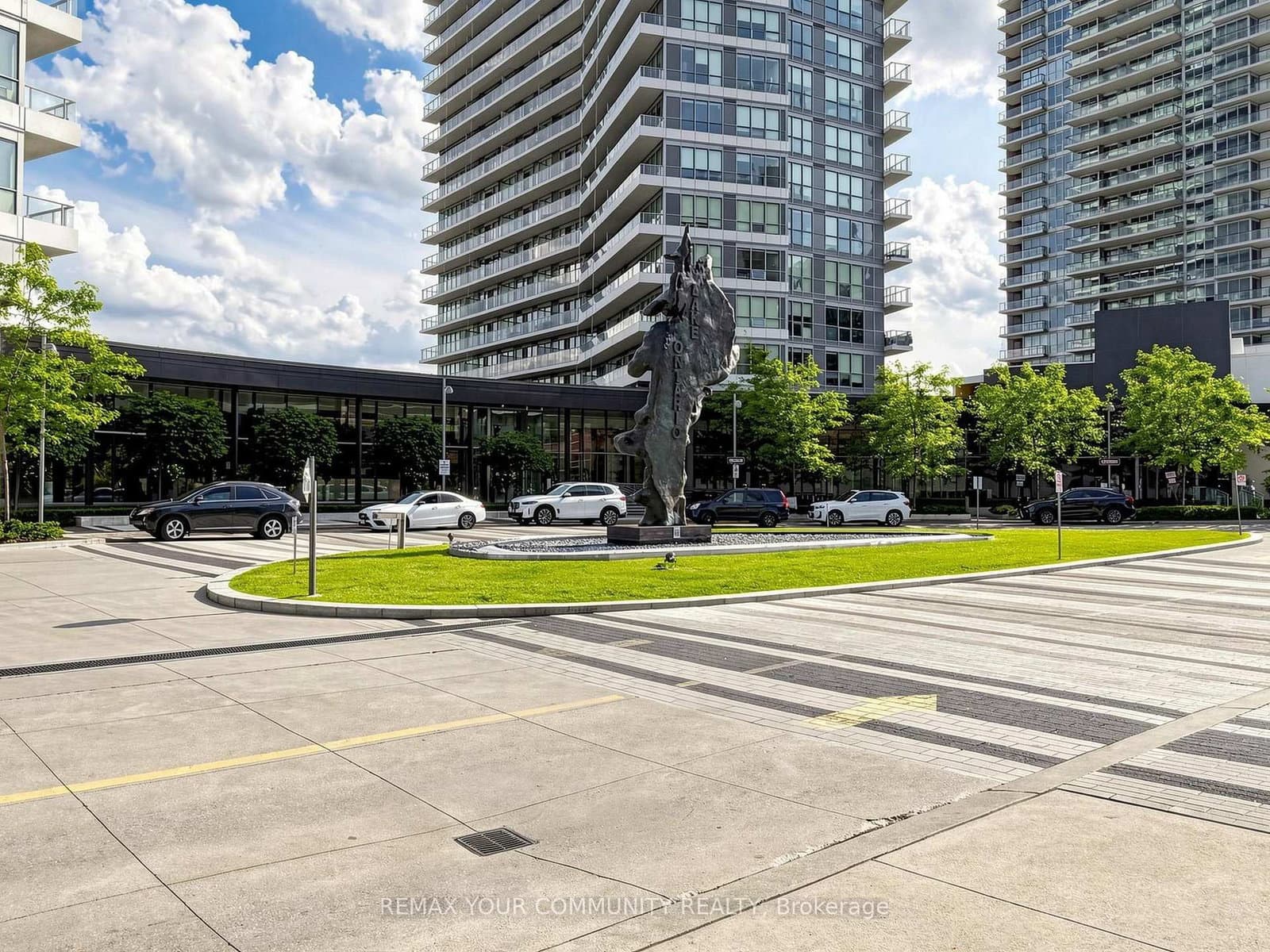 121 Mcmahon Drive, Unit 3302 thumbnail 47