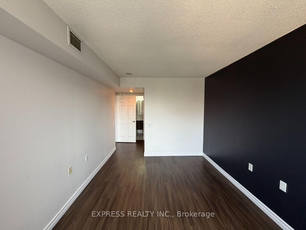 35 Finch Avenue E, Unit 2211 thumbnail 3