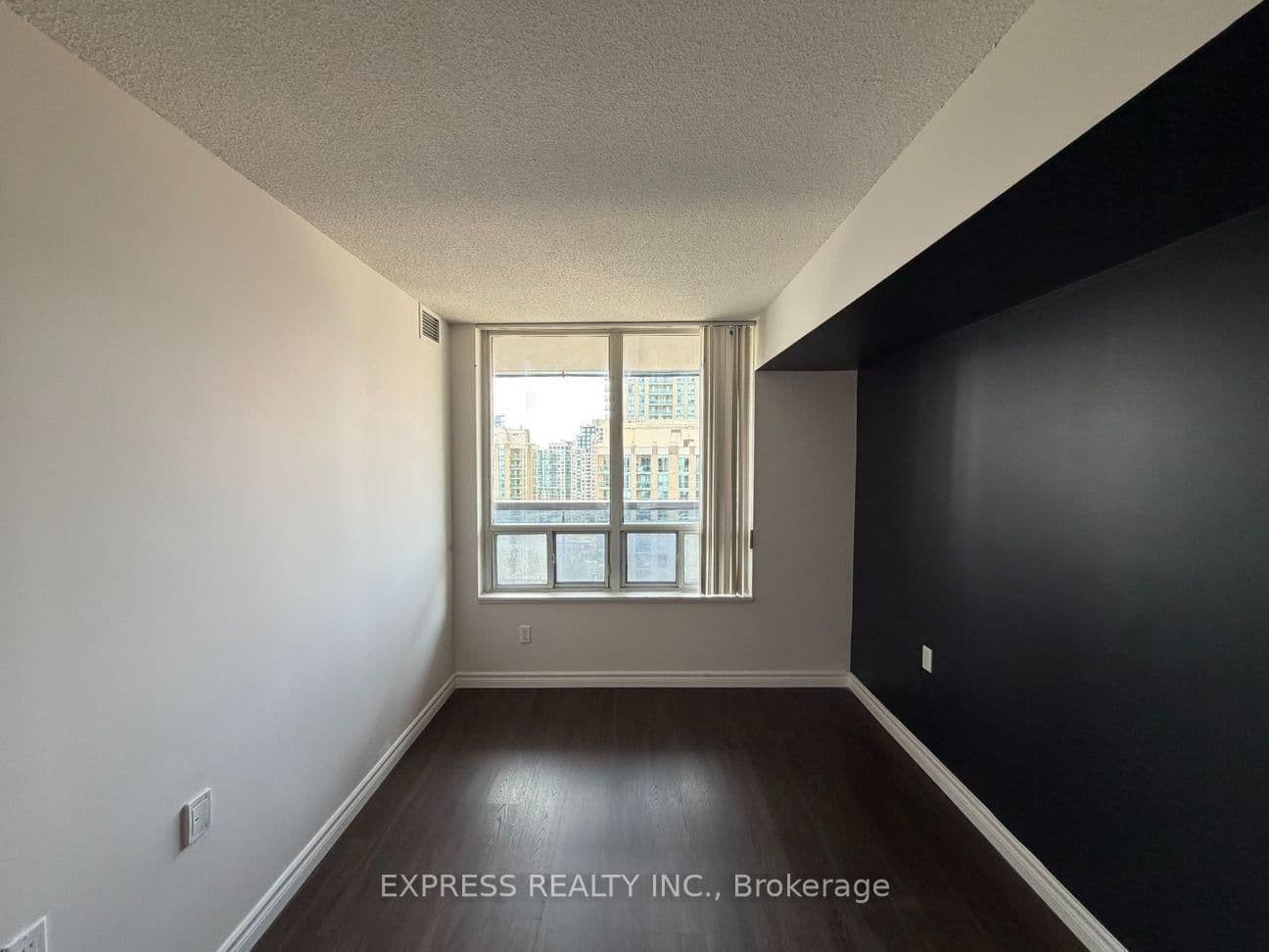 35 Finch Avenue E, Unit 2211 thumbnail 6