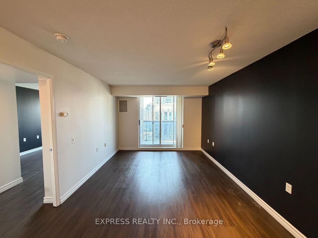35 Finch Avenue E, Unit 2211 thumbnail 9