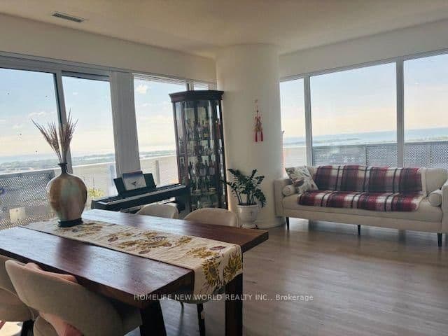 138 Downes Street, Unit 3507 thumbnail 3