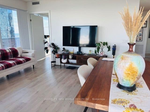 138 Downes Street, Unit 3507 thumbnail 5