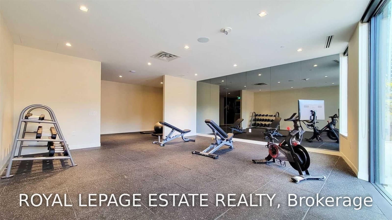 219 Dundas Street E, Unit 303 thumbnail 17