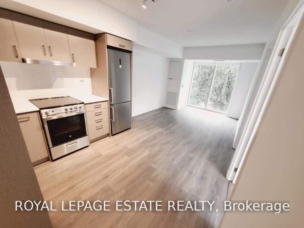 219 Dundas Street E, Unit 303 thumbnail 4