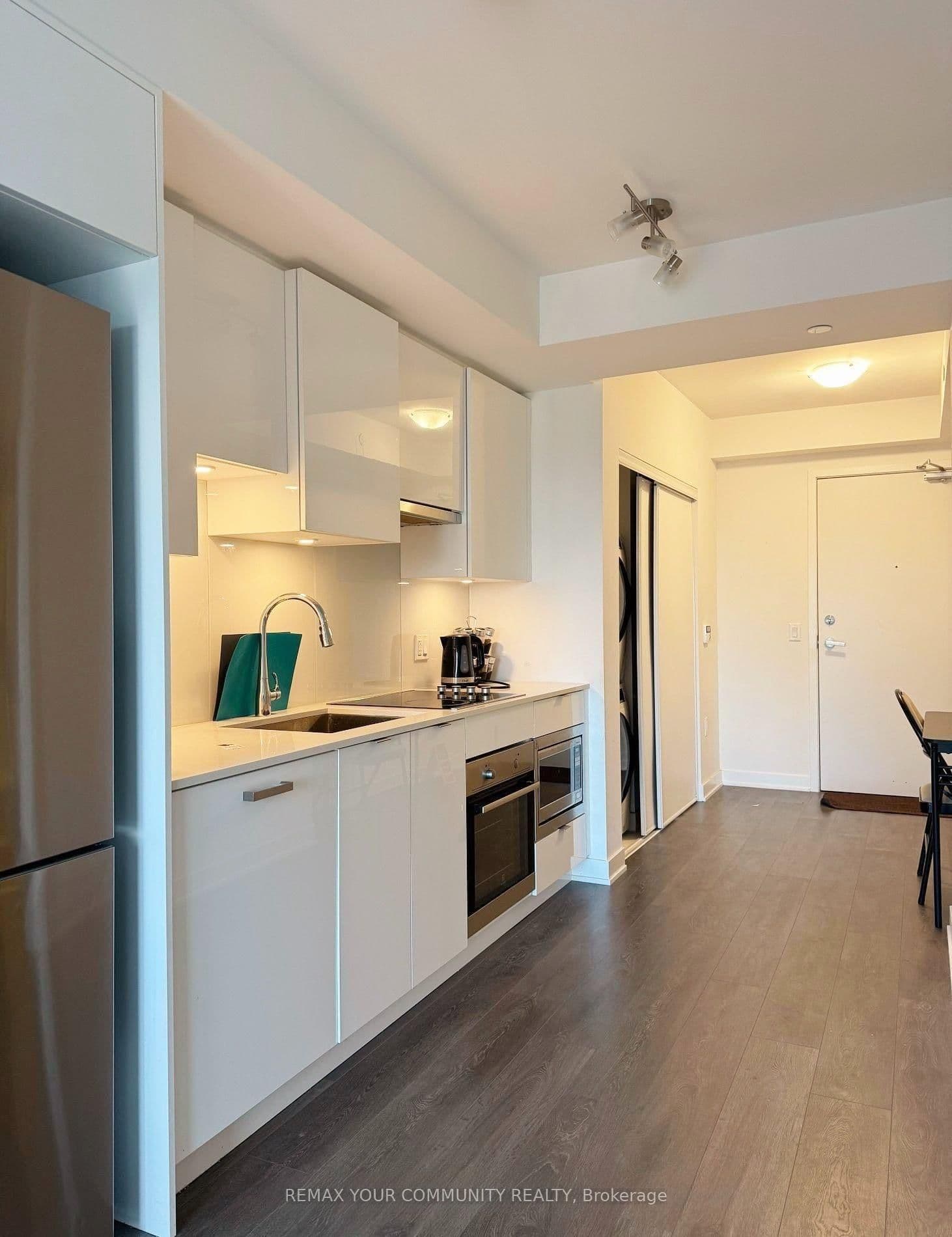 195 Redpath Avenue, Unit 3407 thumbnail 6