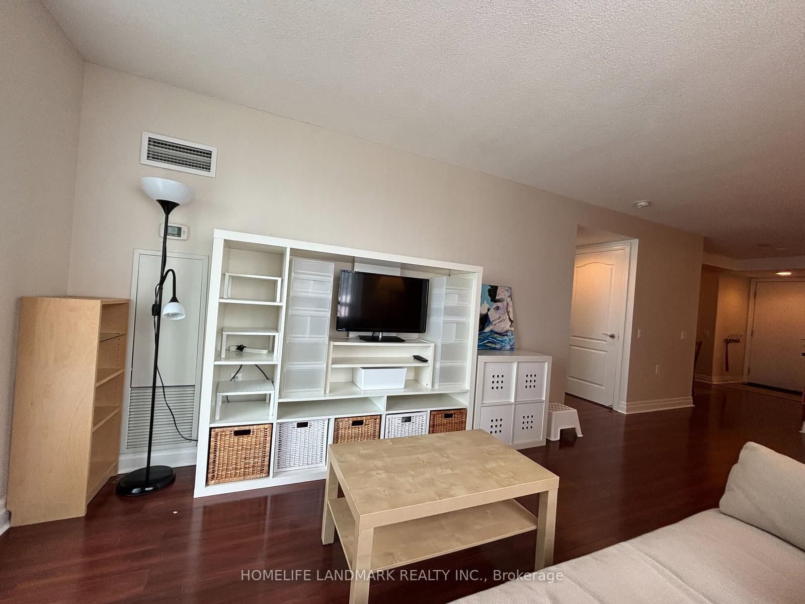 21 Hillcrest Avenue, Unit 902 thumbnail 9