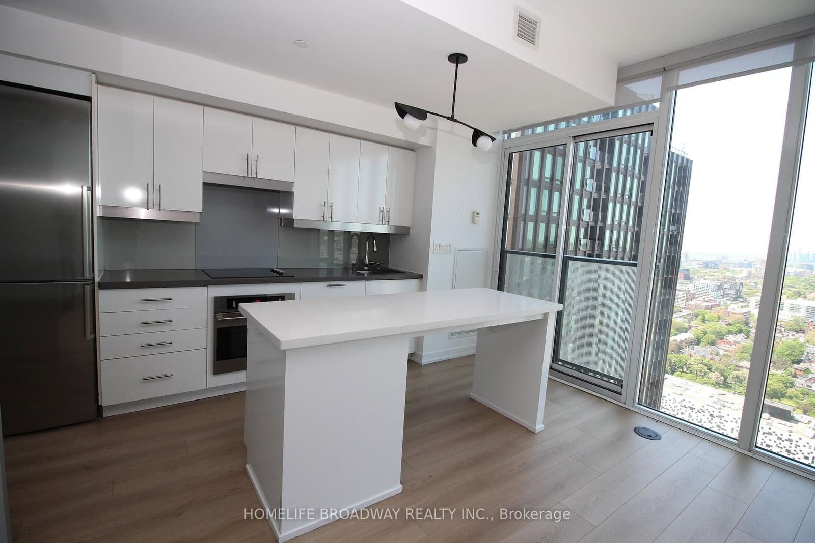 426 University Avenue, Unit 3701 thumbnail 11