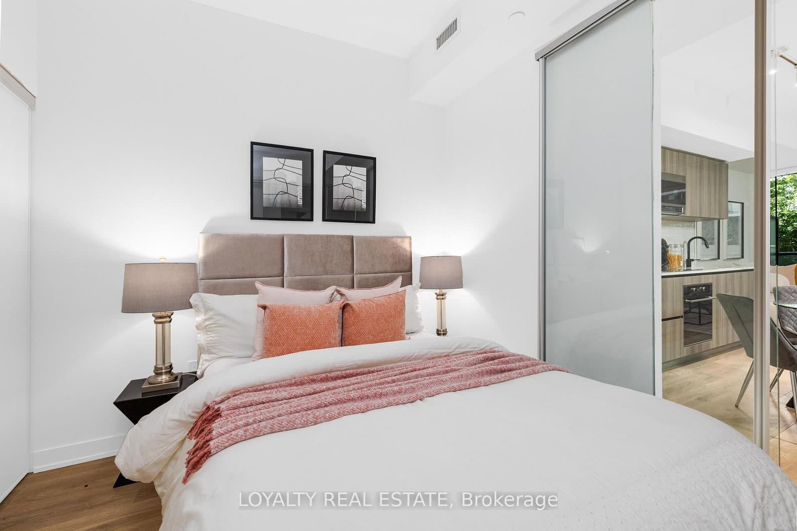 117 Broadway Avenue, Unit 211 thumbnail 17
