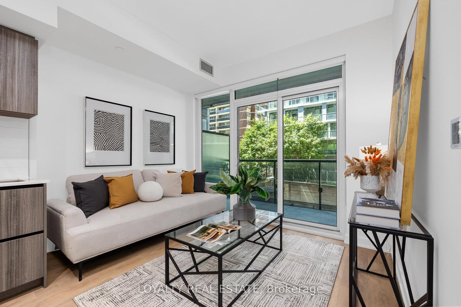 117 Broadway Avenue, Unit 211 thumbnail 27