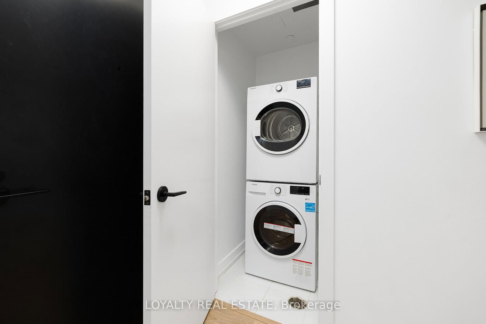 117 Broadway Avenue, Unit 211 thumbnail 38