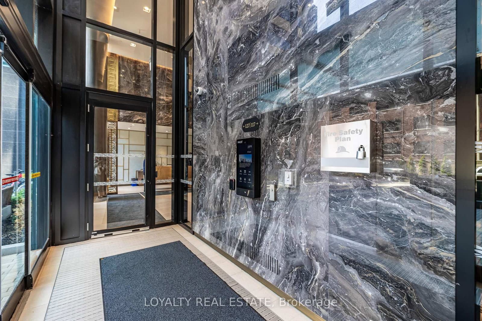 117 Broadway Avenue, Unit 211 thumbnail 6
