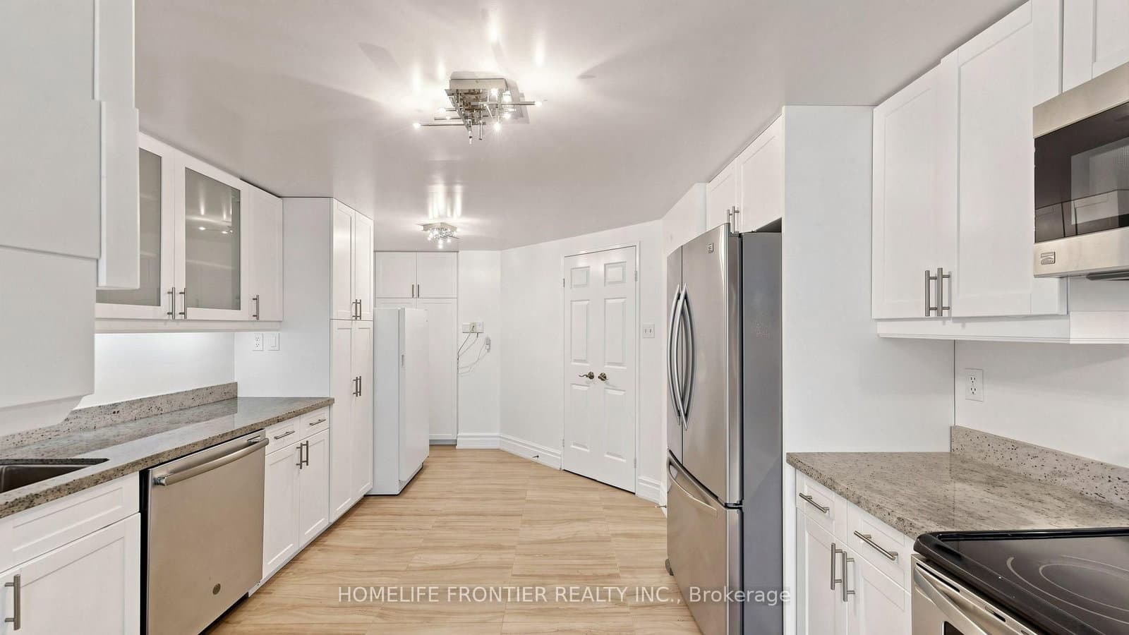 131 Beecroft Road, Unit 203 thumbnail 16