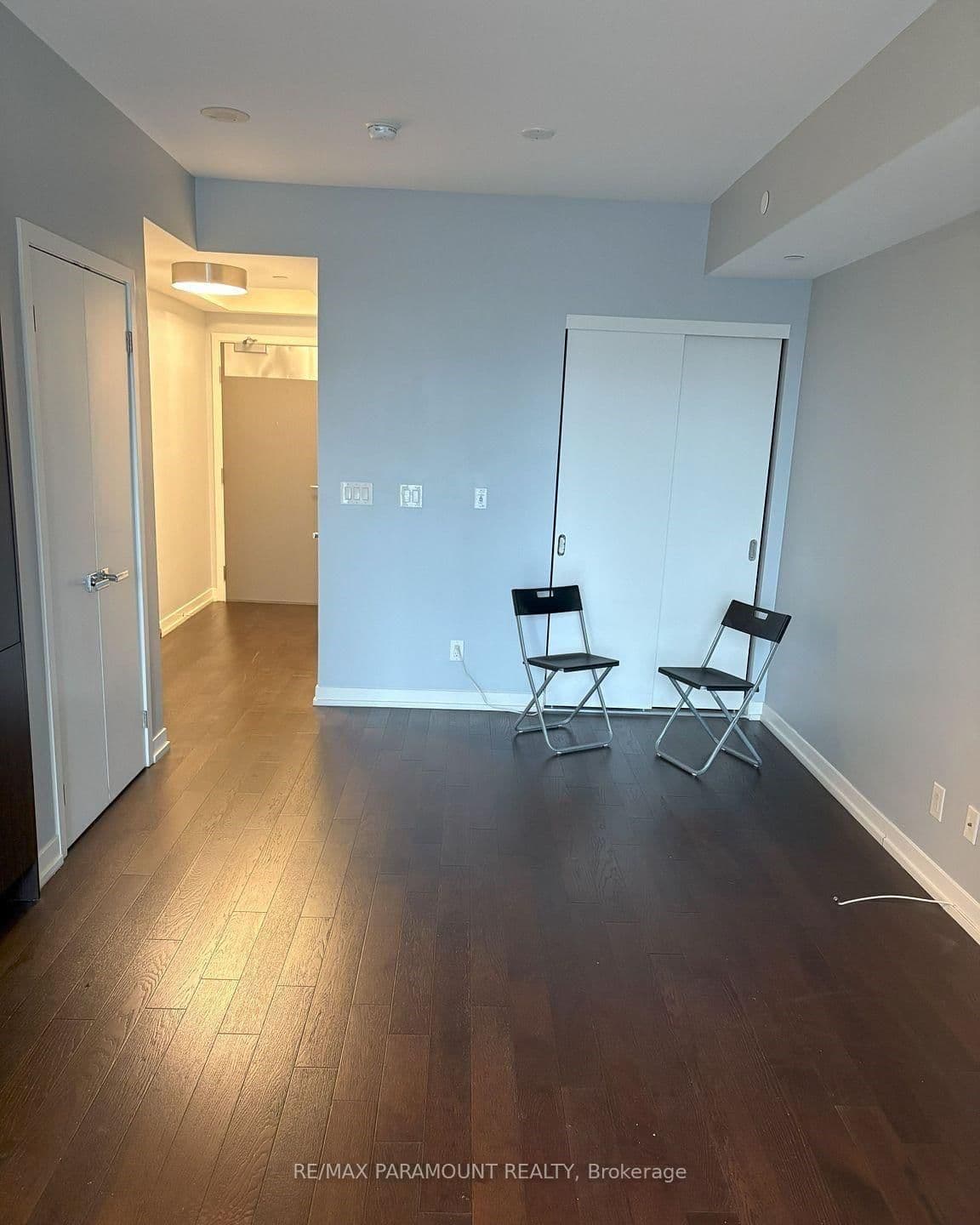 21 Widmer Street, Unit 1103 thumbnail 13