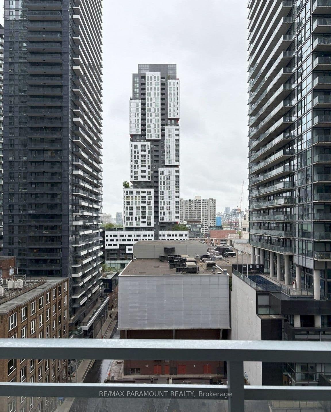 21 Widmer Street, Unit 1103 thumbnail 21