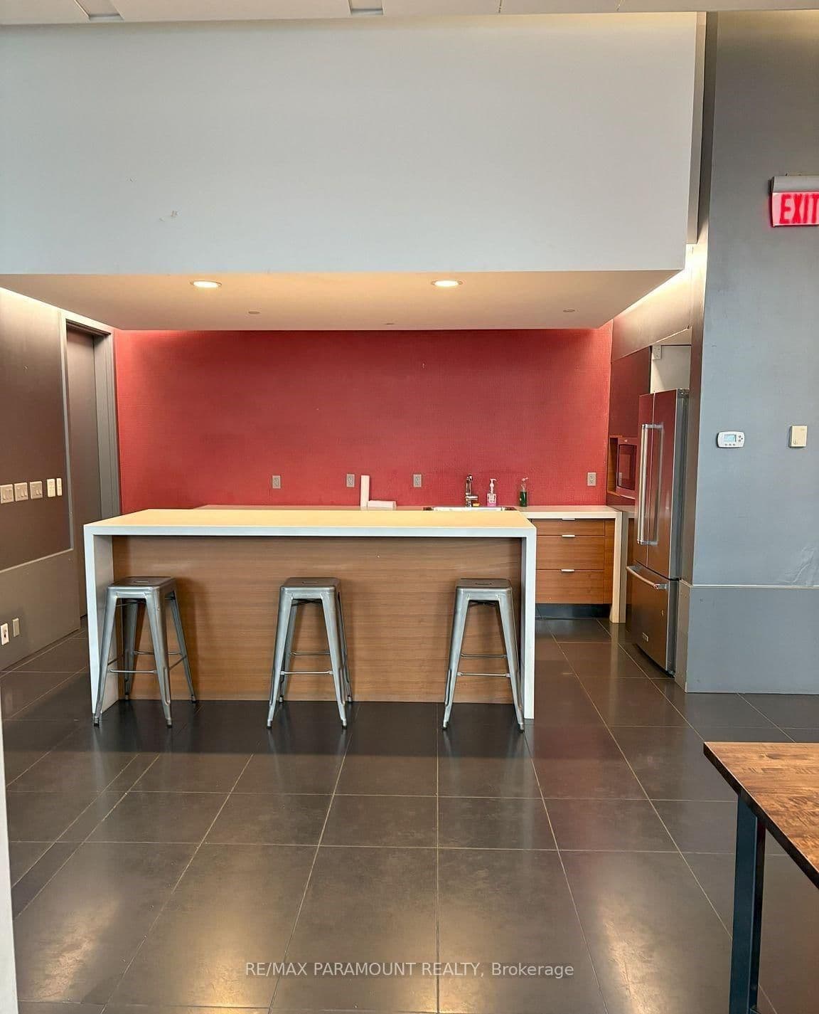 21 Widmer Street, Unit 1103 thumbnail 29