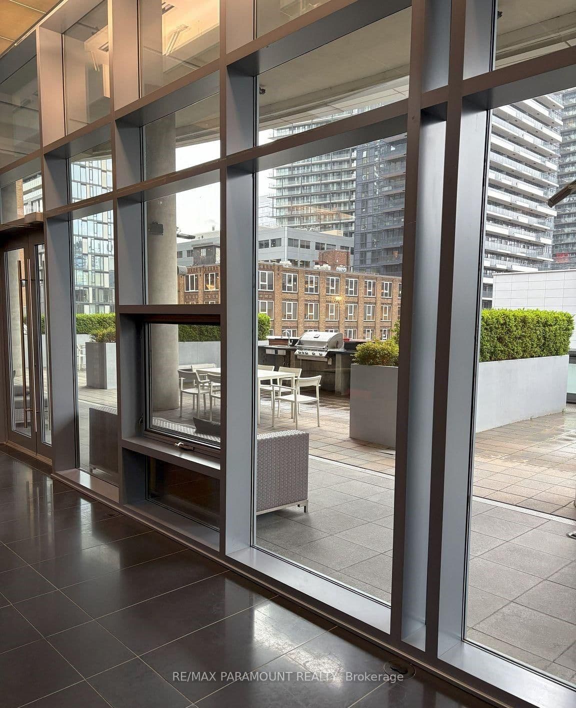 21 Widmer Street, Unit 1103 thumbnail 30