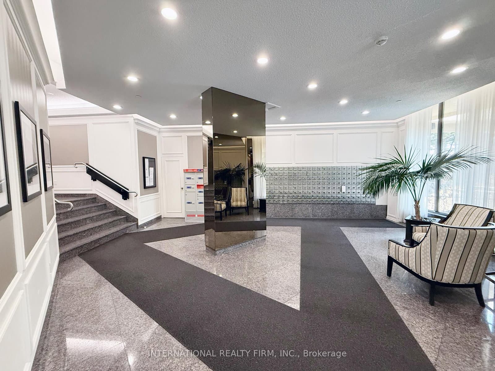 75 Graydon Hall Drive, Unit PH03 thumbnail 17