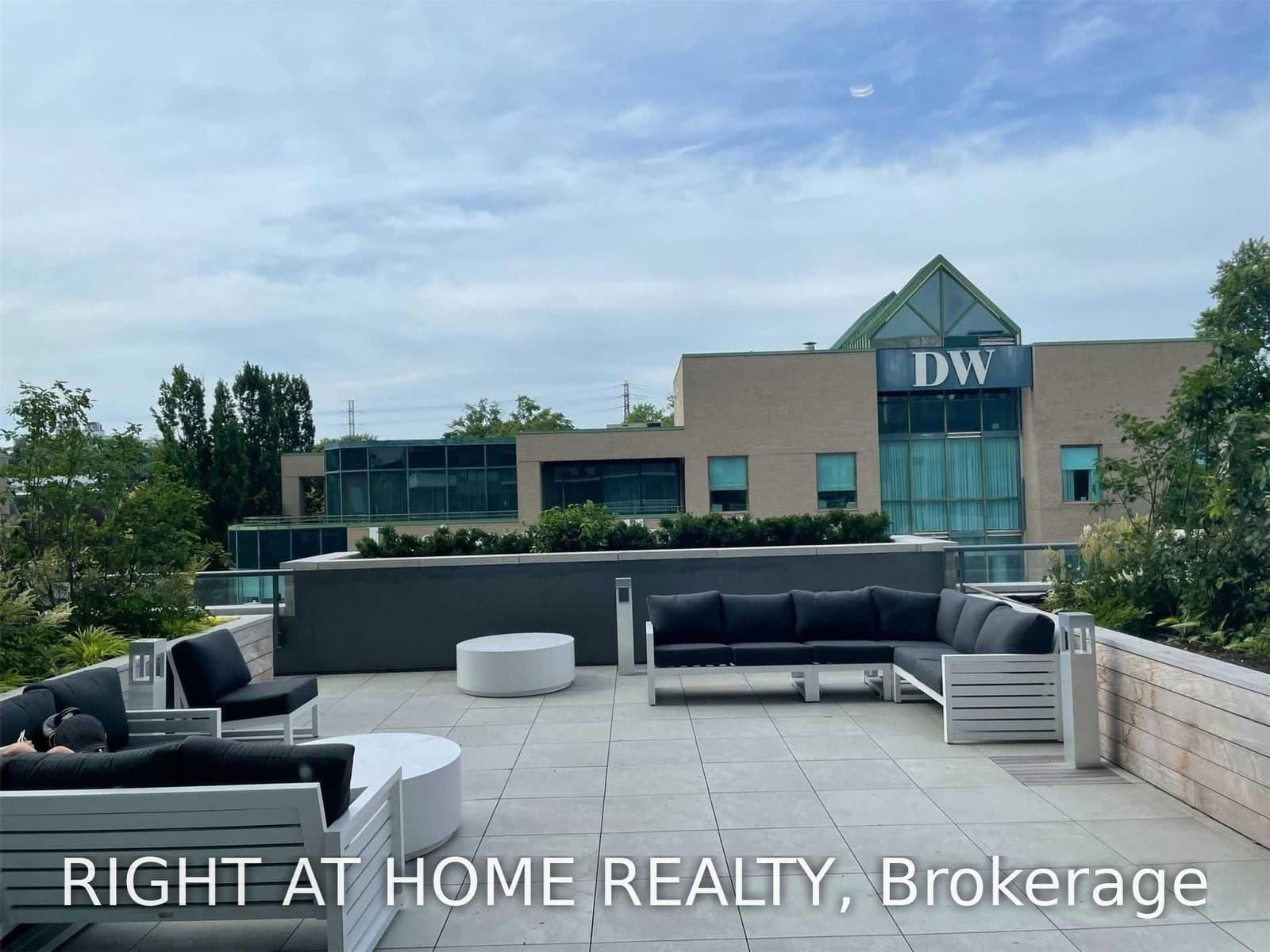 181 Bedford Road, Unit 1510 thumbnail 20