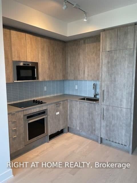 181 Bedford Road, Unit 1510 thumbnail 5
