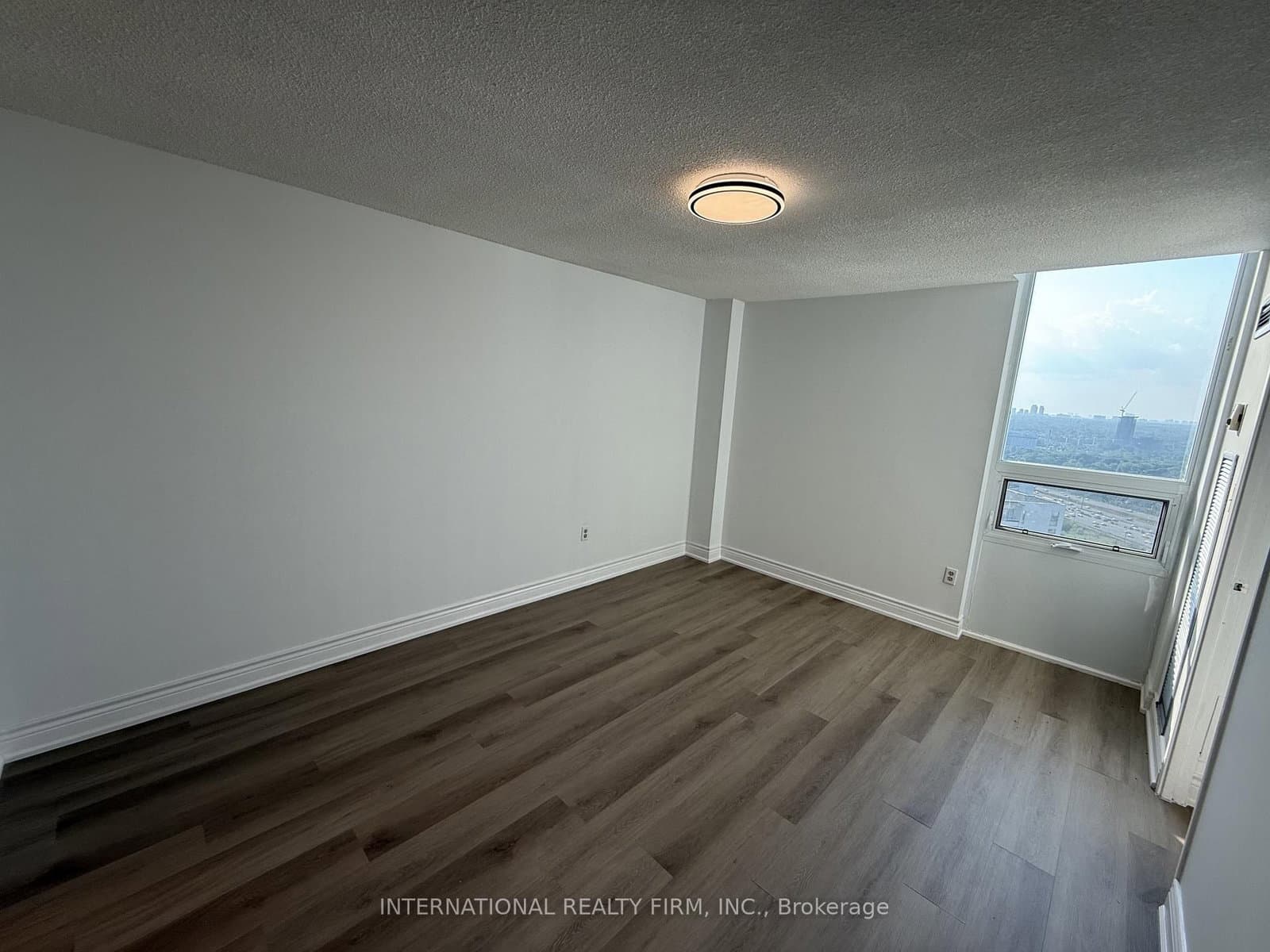 75 Graydon Hall Drive, Unit PH03 thumbnail 23