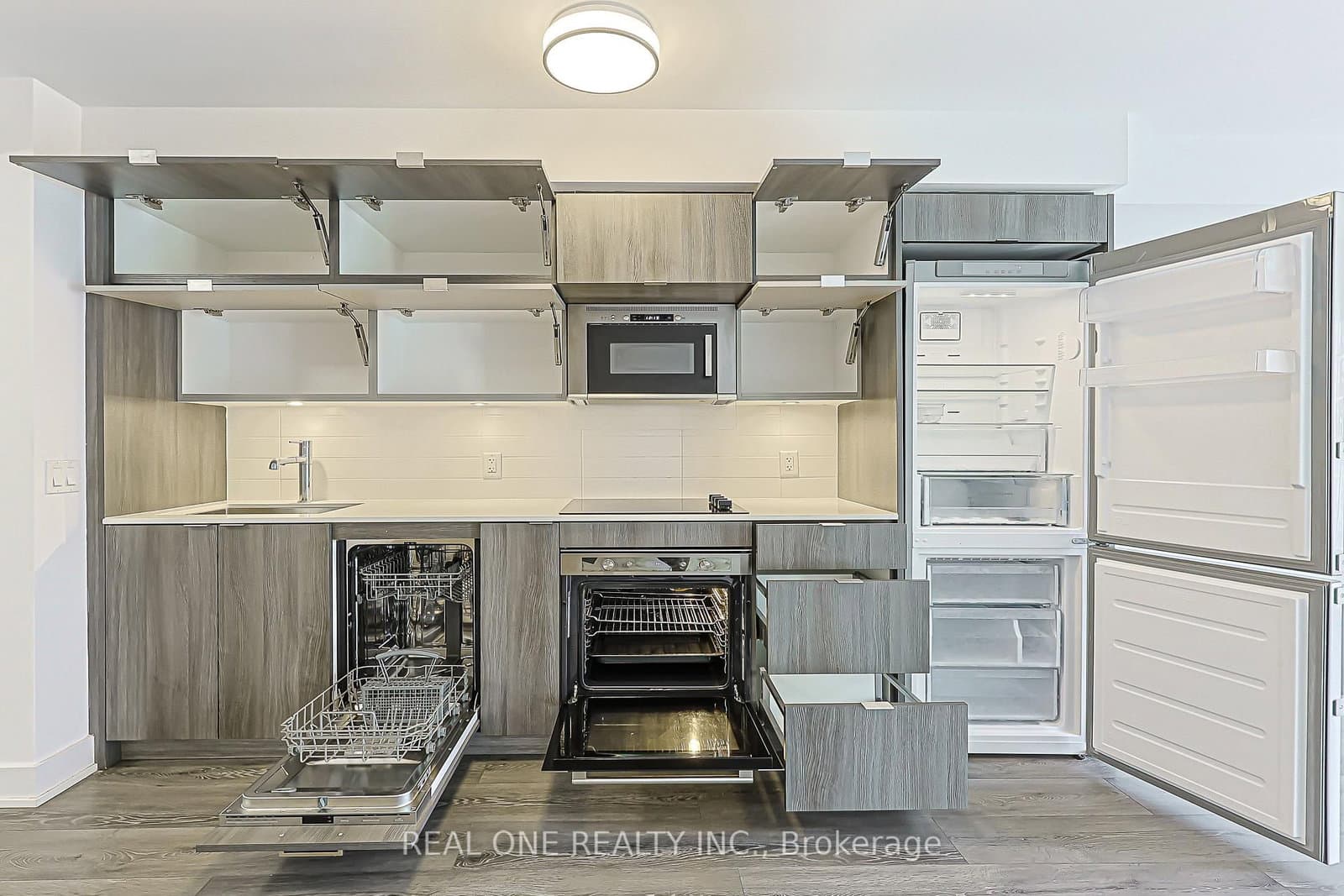 585 Bloor Street E, Unit 821 thumbnail 13