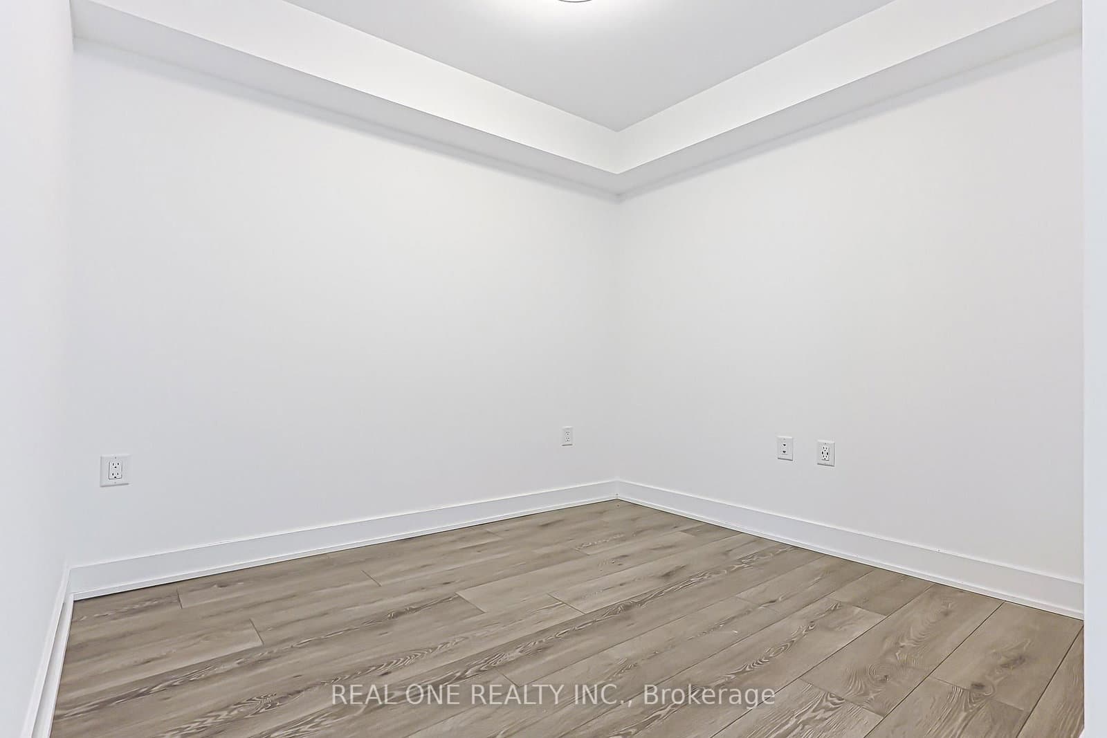 585 Bloor Street E, Unit 821 thumbnail 29