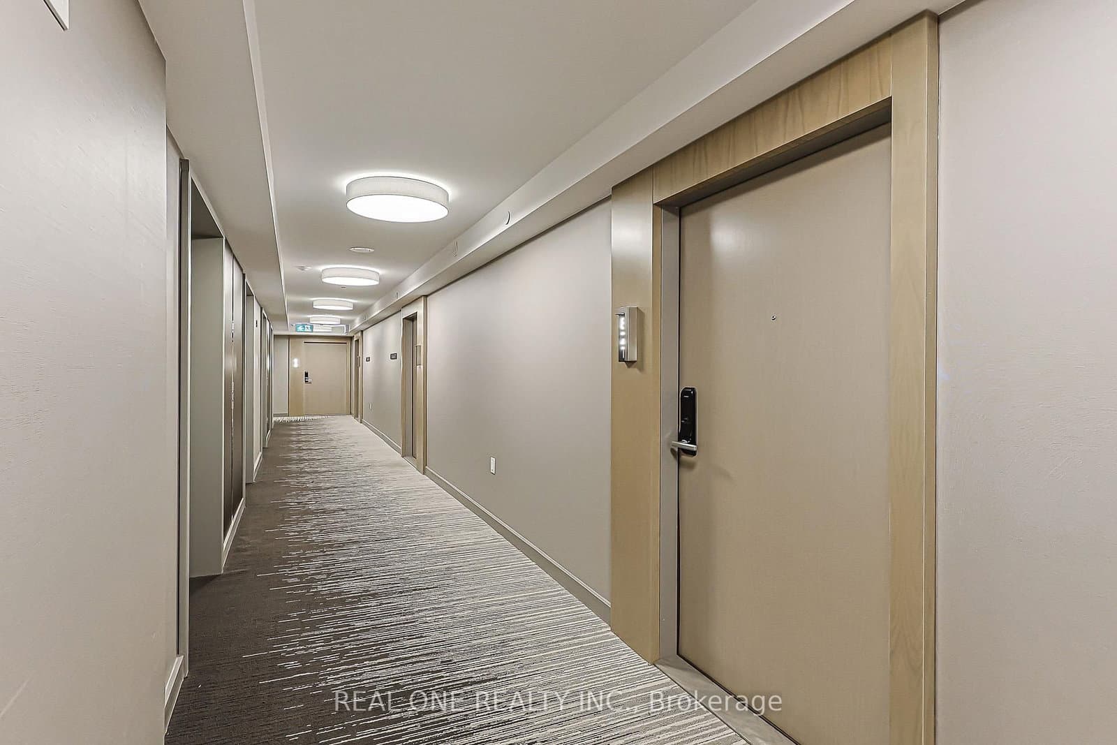 585 Bloor Street E, Unit 821 thumbnail 33