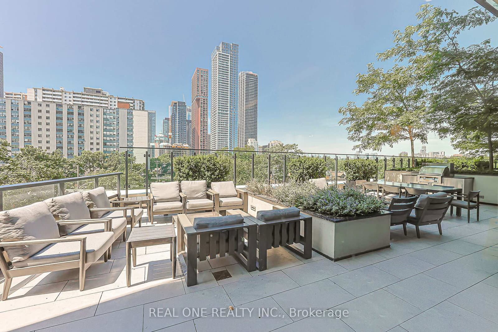 585 Bloor Street E, Unit 821 thumbnail 41