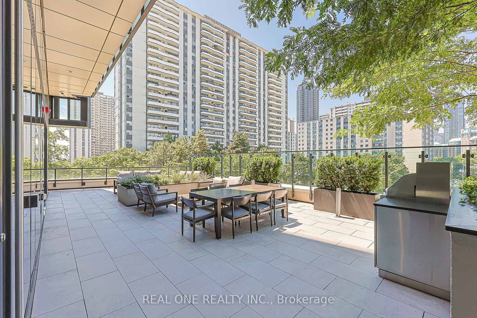 585 Bloor Street E, Unit 821 thumbnail 42