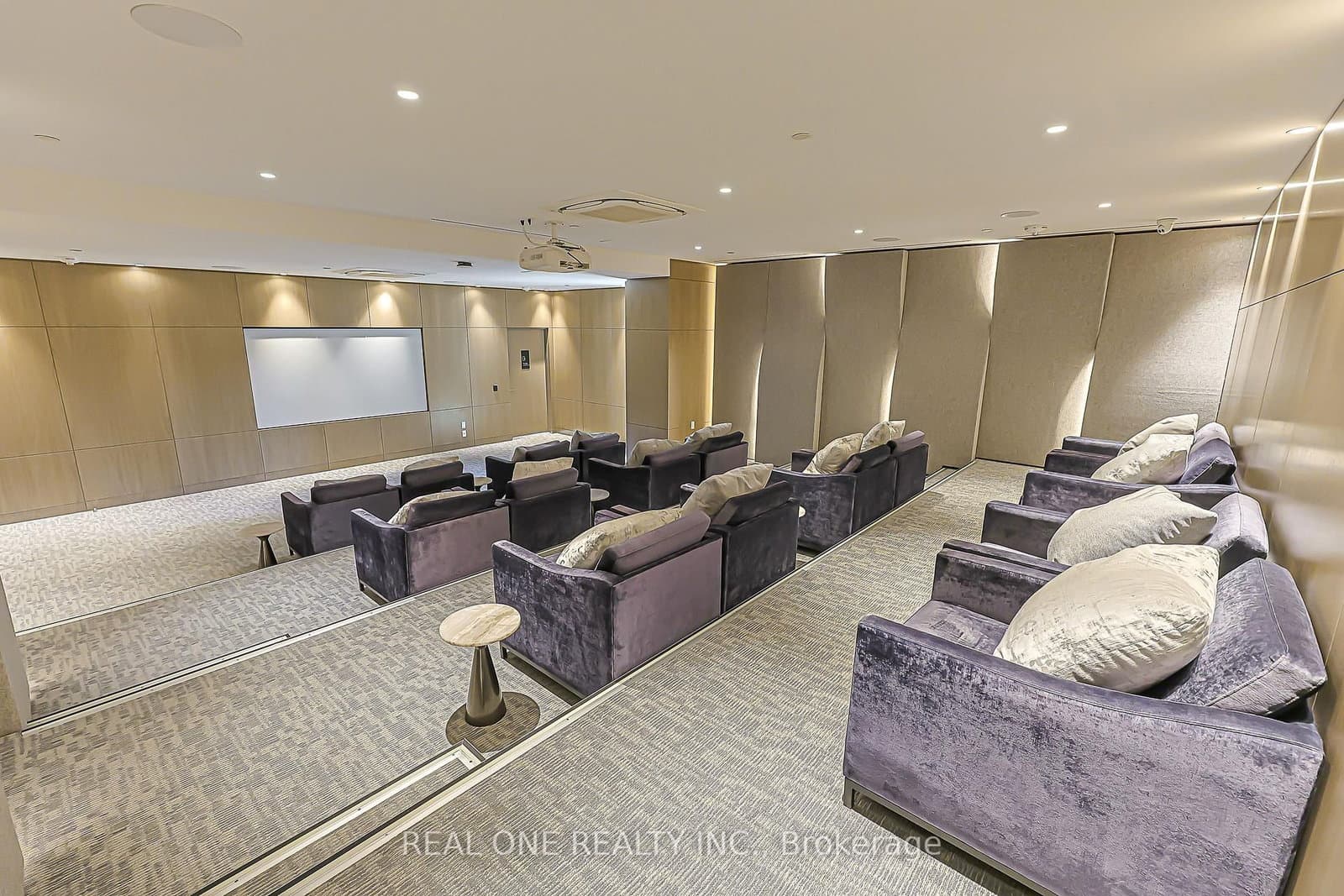 585 Bloor Street E, Unit 821 thumbnail 45