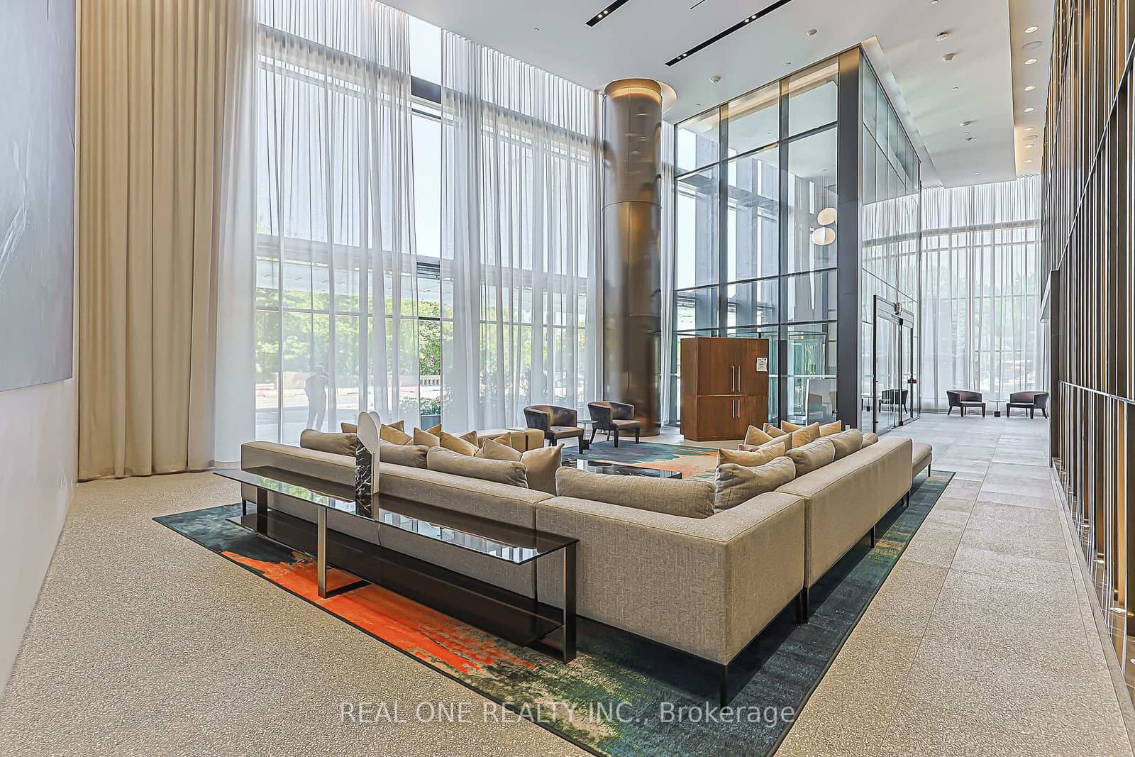 585 Bloor Street E, Unit 821 thumbnail 6