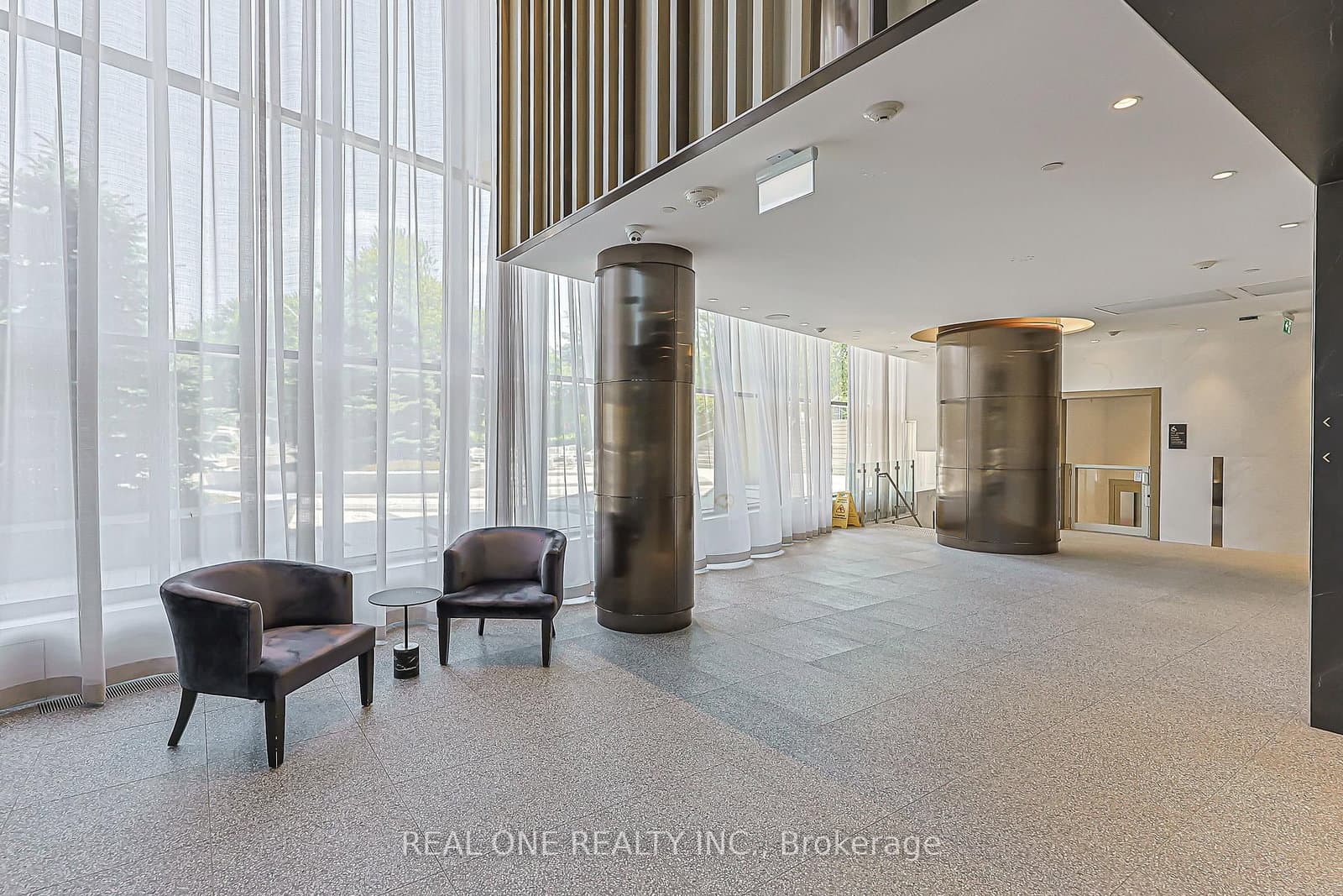585 Bloor Street E, Unit 821 thumbnail 7