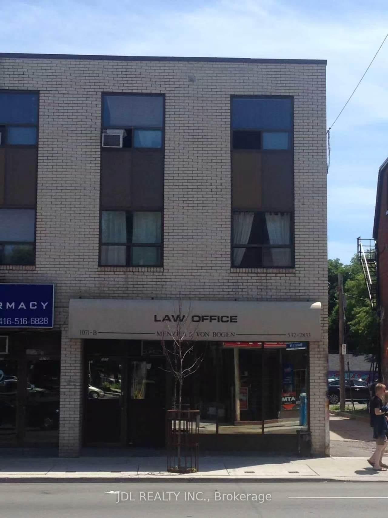 1071-B Bloor Street W thumbnail 3