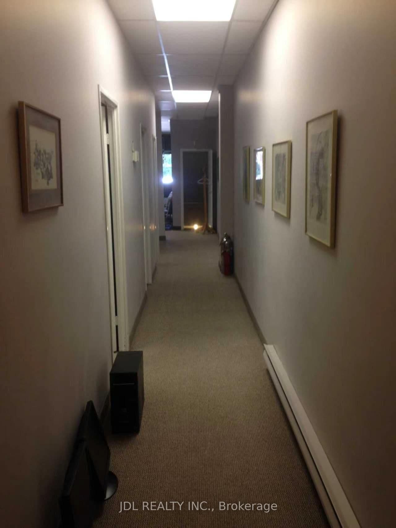 1071-B Bloor Street W thumbnail 7