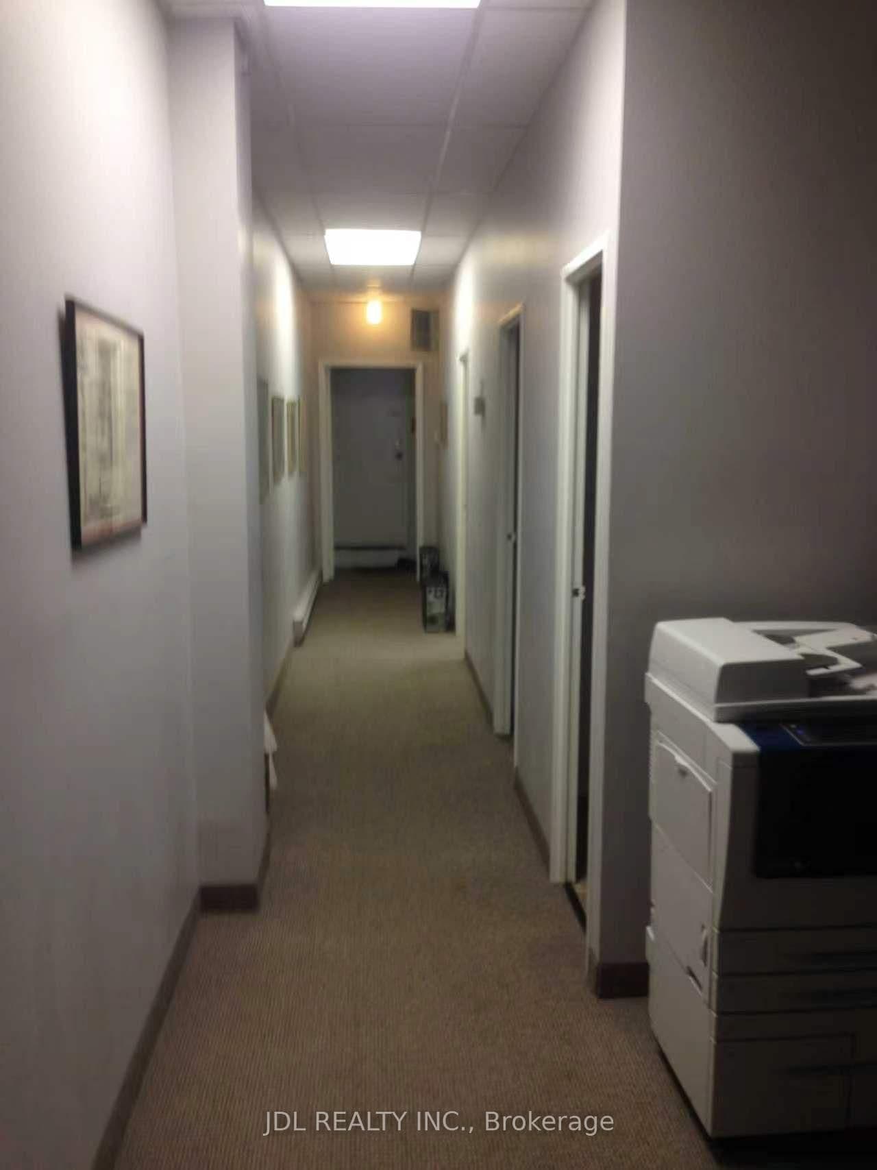 1071-B Bloor Street W thumbnail 8