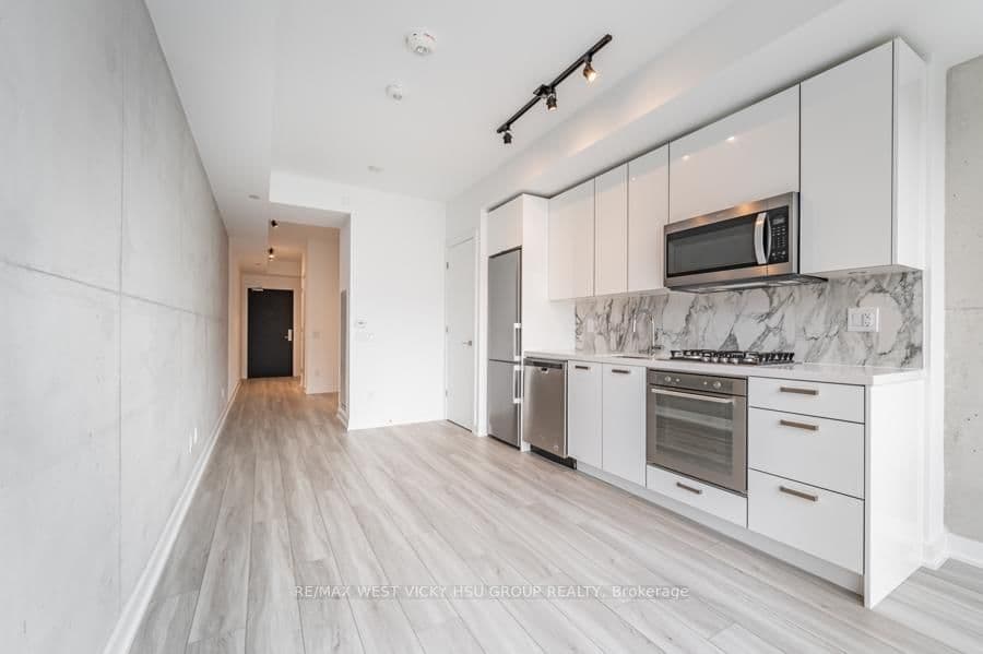 458 Richmond Street W, Unit 806 thumbnail 7