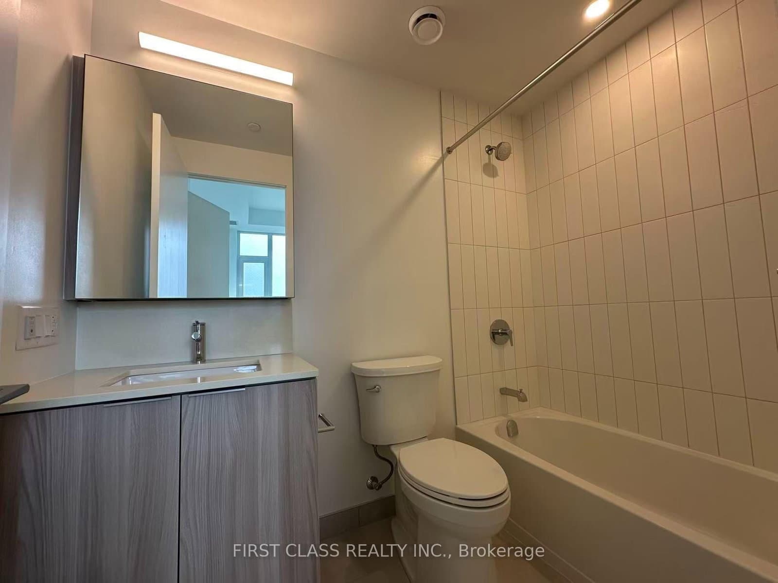 15 David Salomon Drive, Unit 703 thumbnail 5