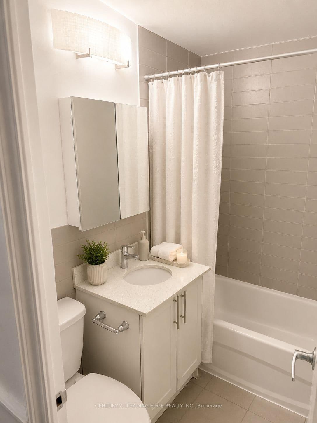 103 Avenue Road, Unit 112 thumbnail 7