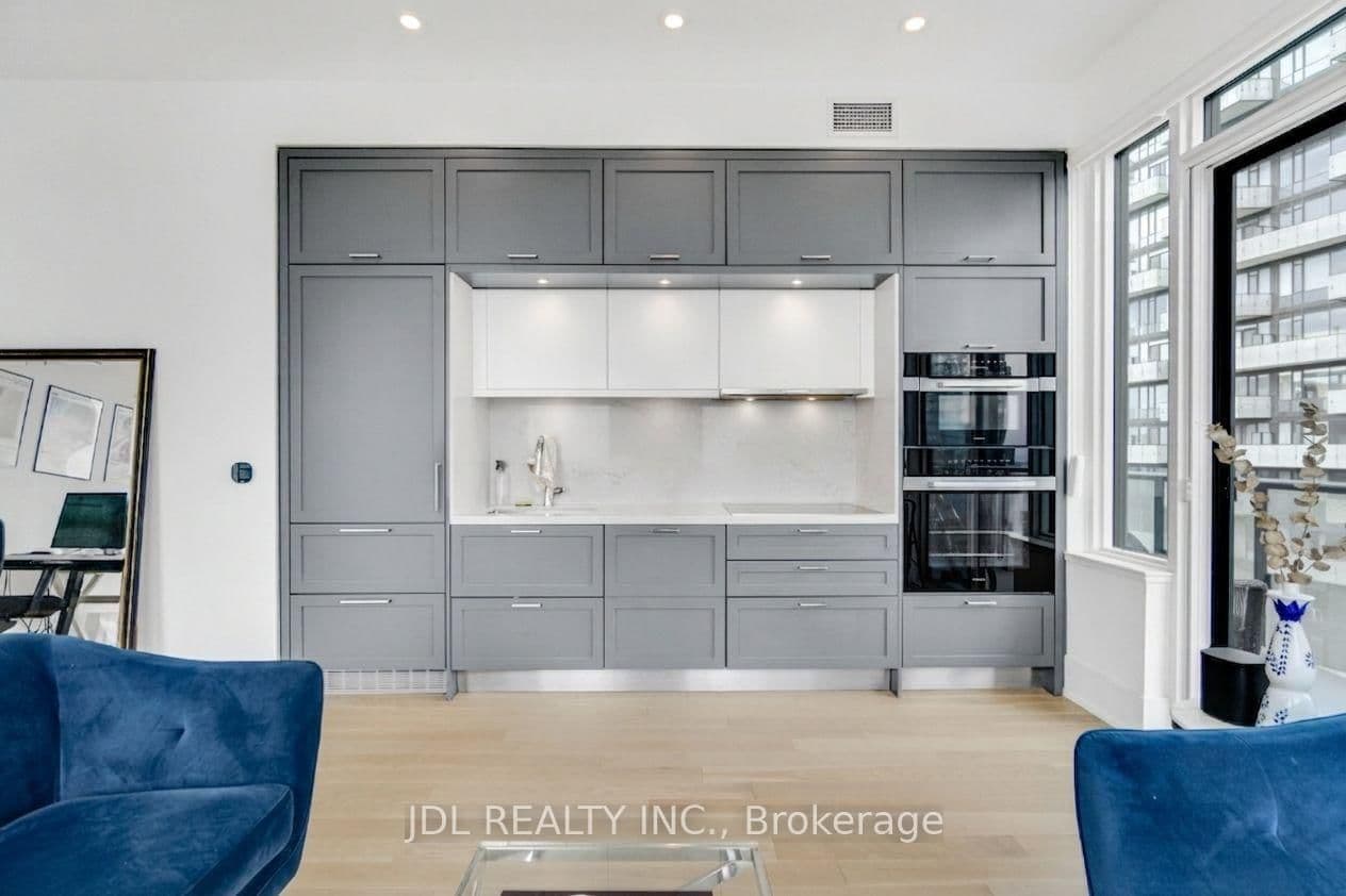 480 Front Street W, Unit GPH14 thumbnail 11