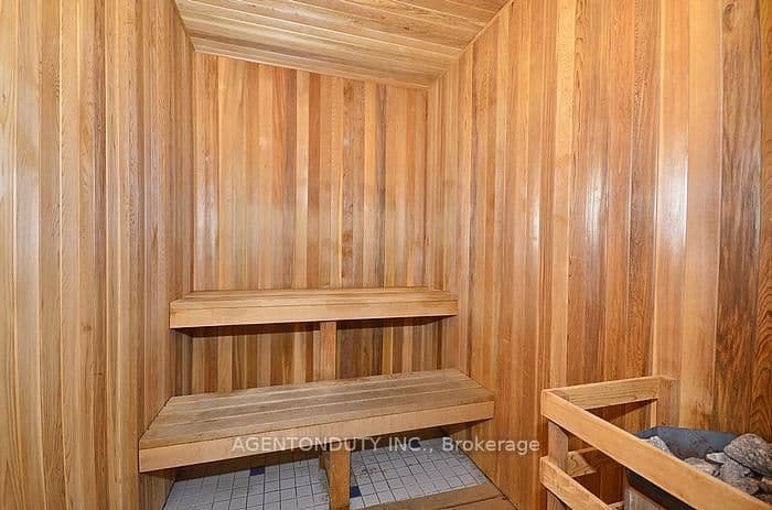 1121 Bay Street, Unit 701 thumbnail 26