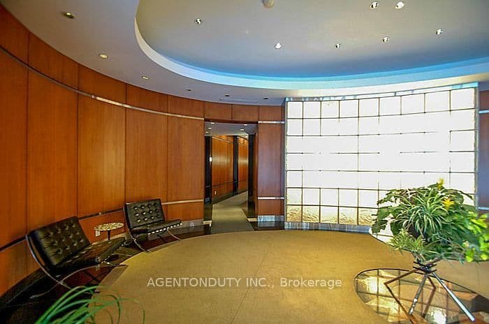 1121 Bay Street, Unit 701 thumbnail 28
