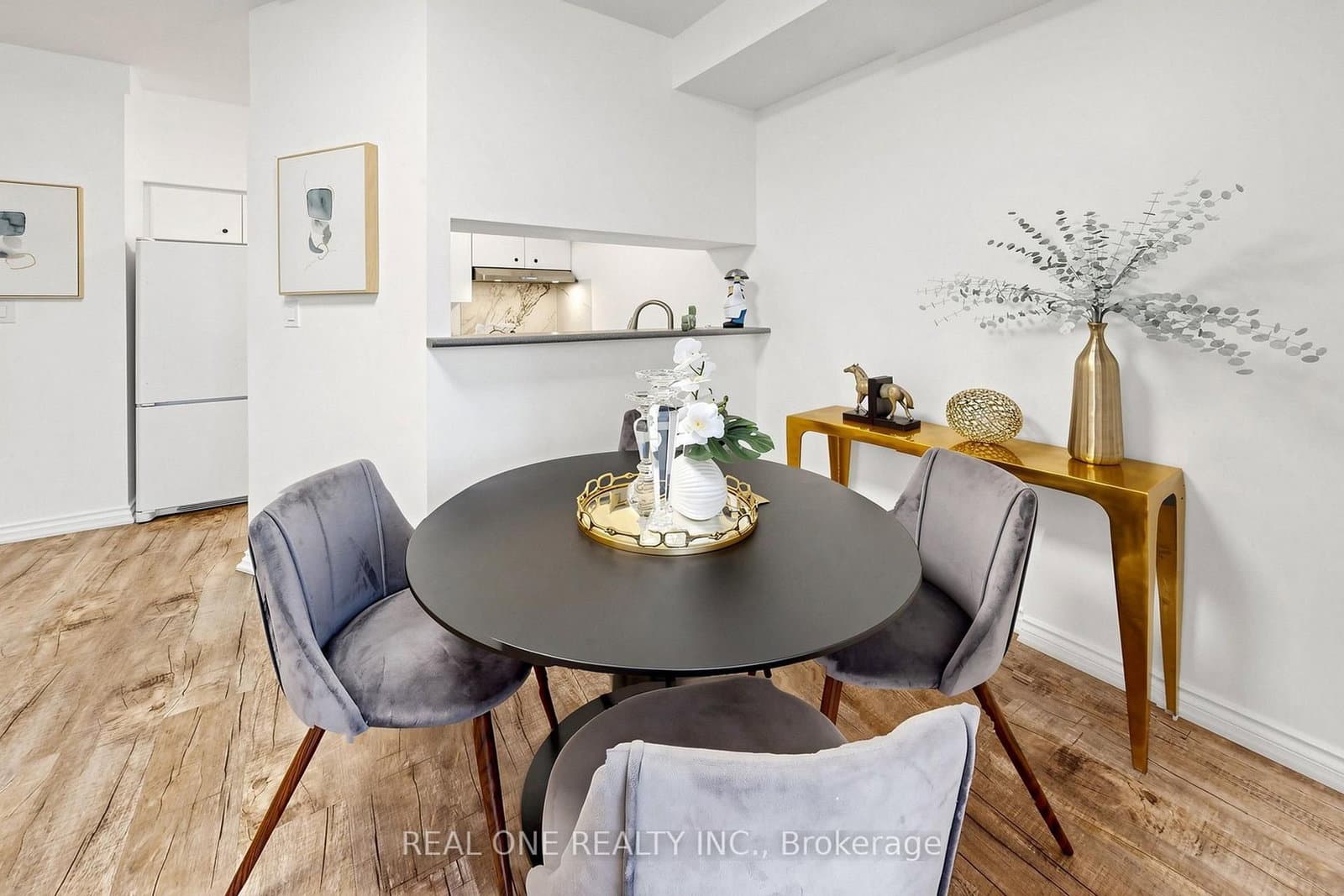 24 Wellesley Street W, Unit 306 thumbnail 27